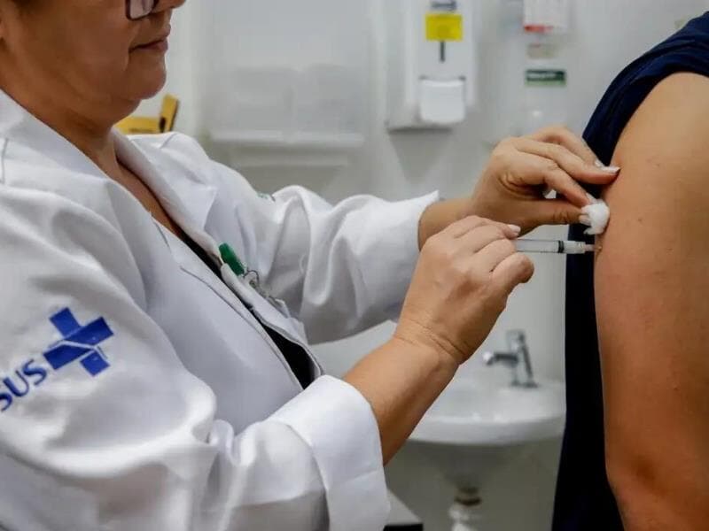 Meta da campanha é alcançar milhões de brasileiros antes do inverno. - Paulo Pinto/Agência Brasil
