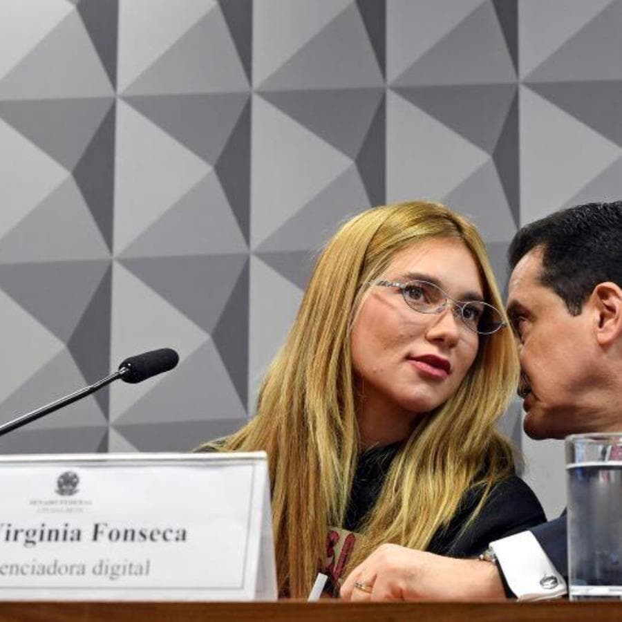 Virgínia Fonseca, acompanhada do advogado, em sessão da CPI das Bets. - Edilson Rodrigues/Agência Senado