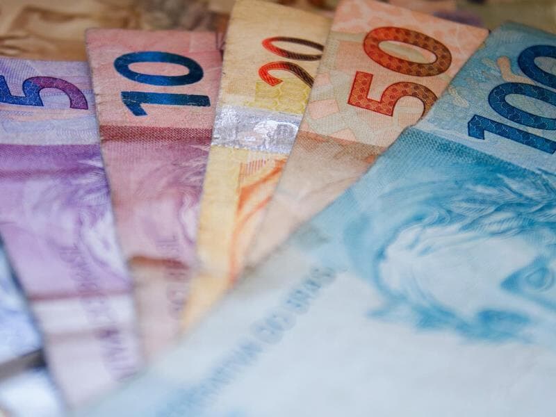 Mais de R$ 6,94 bilhões foram esquecidos por 42.133.520 pessoas. - Adriana Toffetti/A7 Press/Folhapress