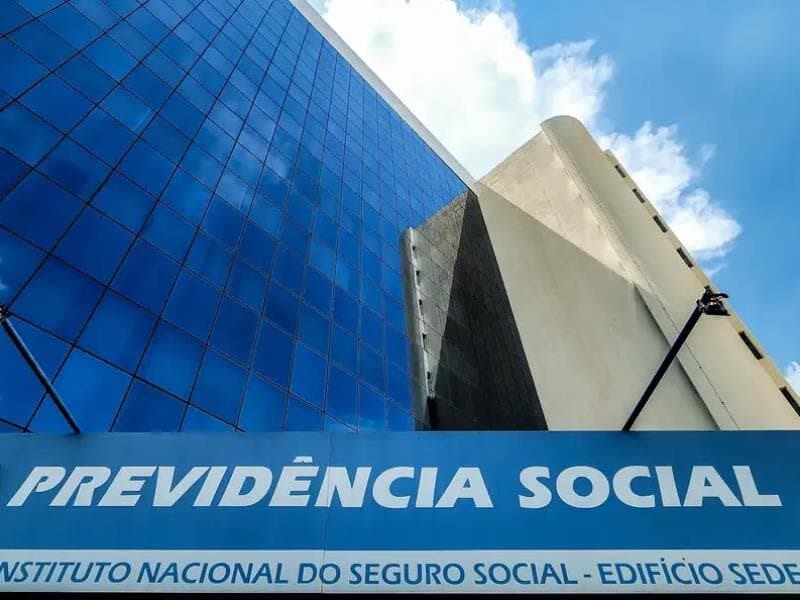 Fachada do INSS - Rafa Neddermeyer/Agência Brasil