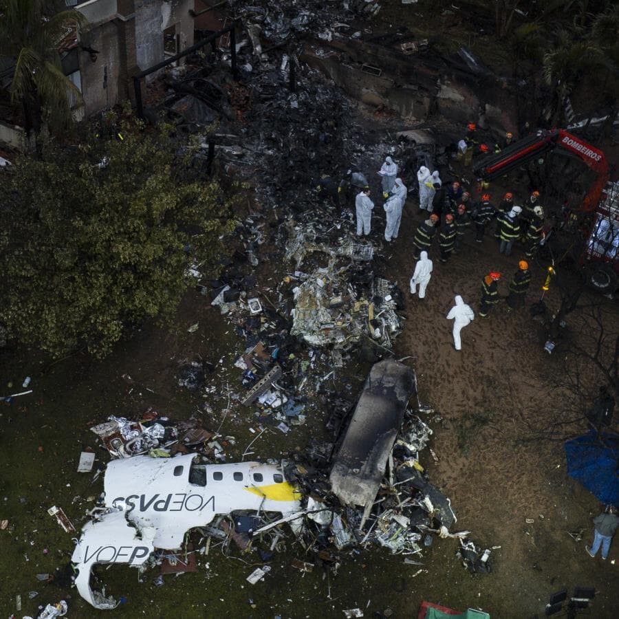 Avião da Voepass caiu em Vinhedo com 61 pessoas a bordo.
 - Bruno Santos/Folhapress