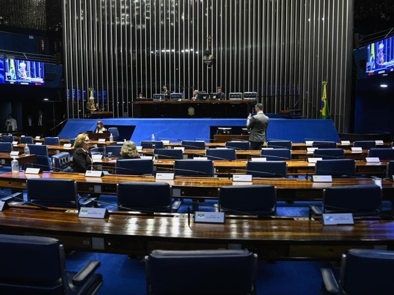 O projeto é um antigo motivo de controvérsia entre parlamentares favoráveis à desburocratização e defensores de maior controle ambiental. - Jefferson Rudy/Agência Senado
