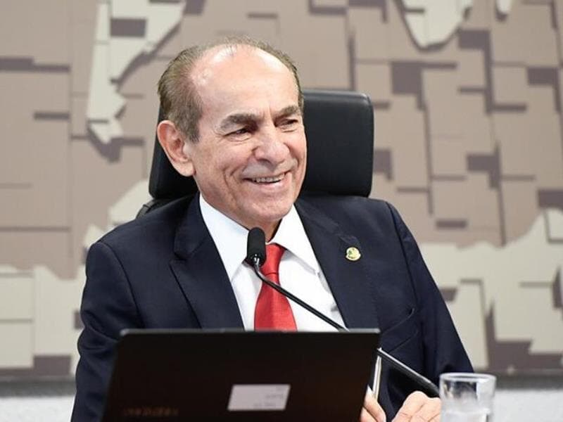 Relator da proposta, Marcelo Castro considera que o instrumento da reeleição para o Executivo fracassou no Brasil. - Roque de Sá/Agência Senado