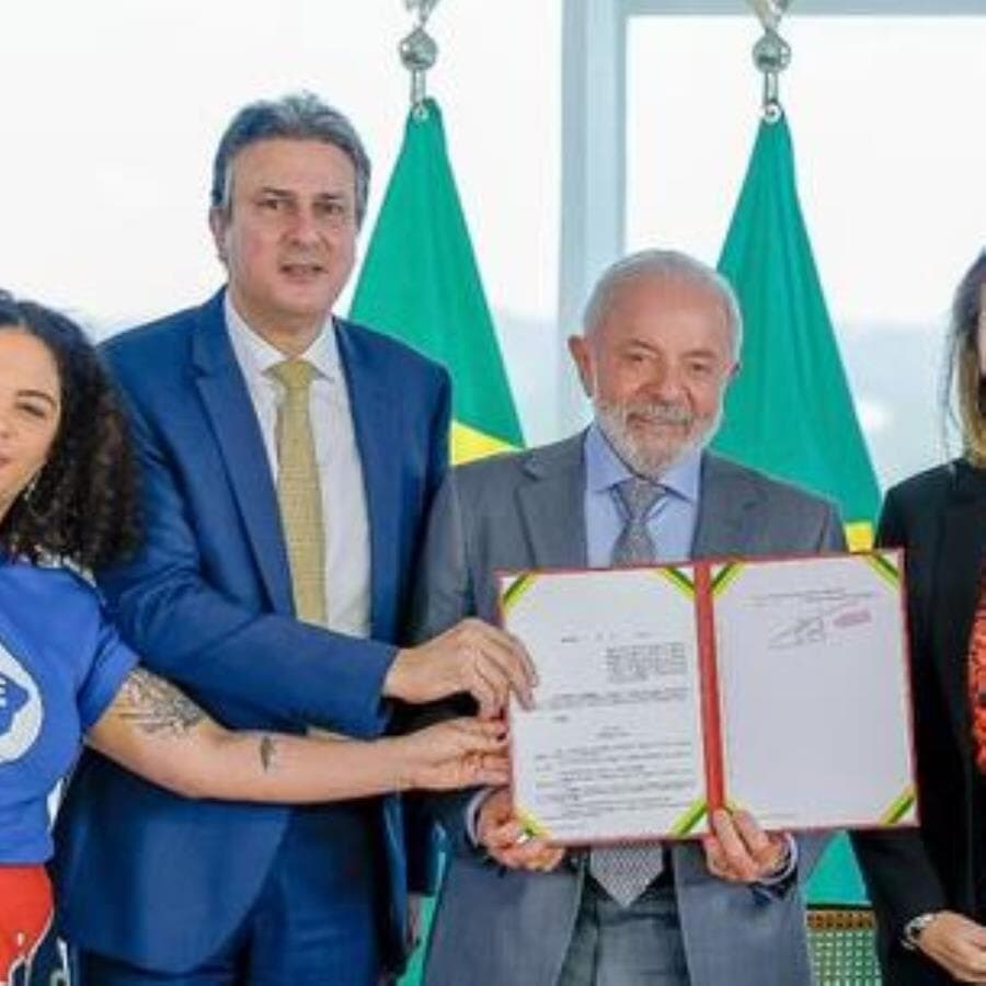 Presidente Lula assina decreto da Nova Política de Educação à Distância - Ricardo Stuckert/Presidência da República