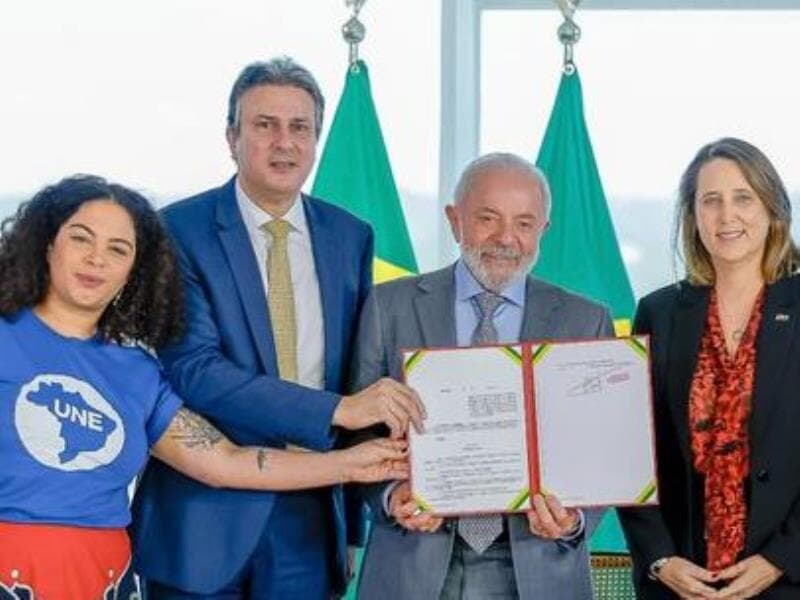 Presidente Lula assina decreto da Nova Política de Educação à Distância - Ricardo Stuckert/Presidência da República