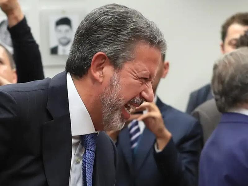 Isenção do IR para quem ganha até R$ 5 mil por mês é relatada pelo ex-presidente da Câmara Arthur Lira.. - Lula Marques/Agência Brasil