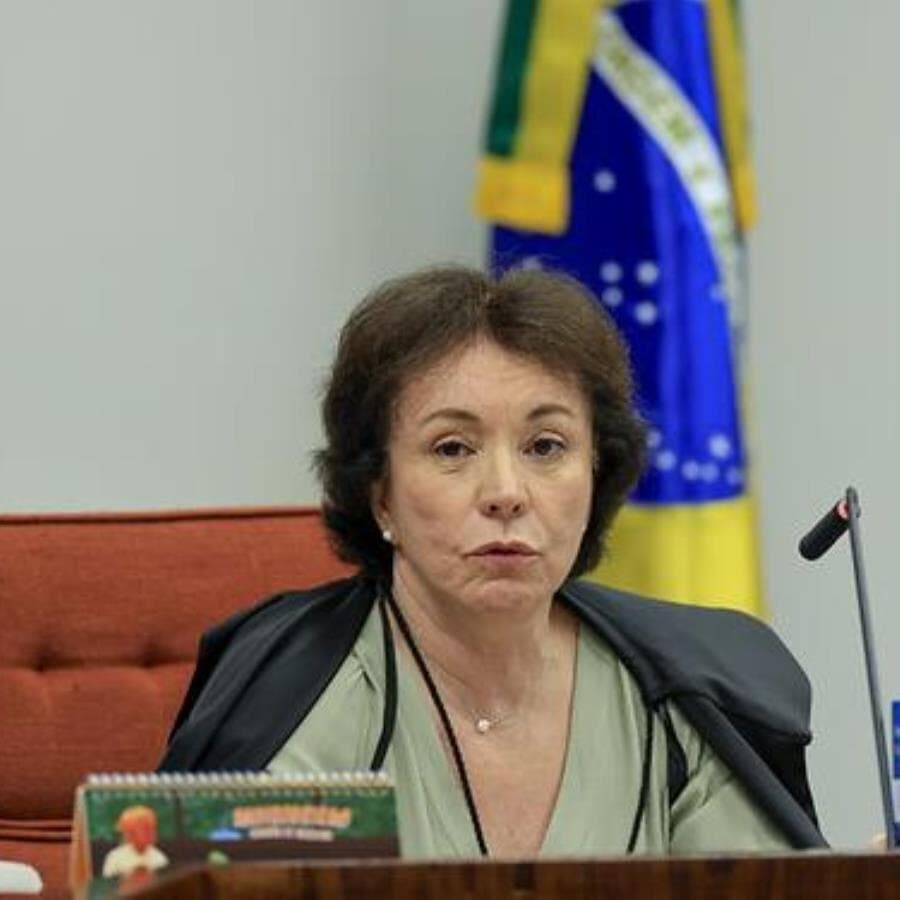 Cláudia Sampaio Marques defendeu, em nome da PGR, a aceitação da denúncia contra os 12 acusados do núcleo militar. - Rosinei Coutinho/Ascom/STF