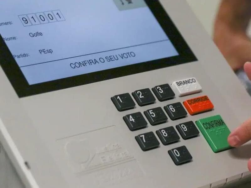 Mais de 5 milhões de eleitores não regularizaram a situação eleitoral. - José Cruz/Agência Brasil