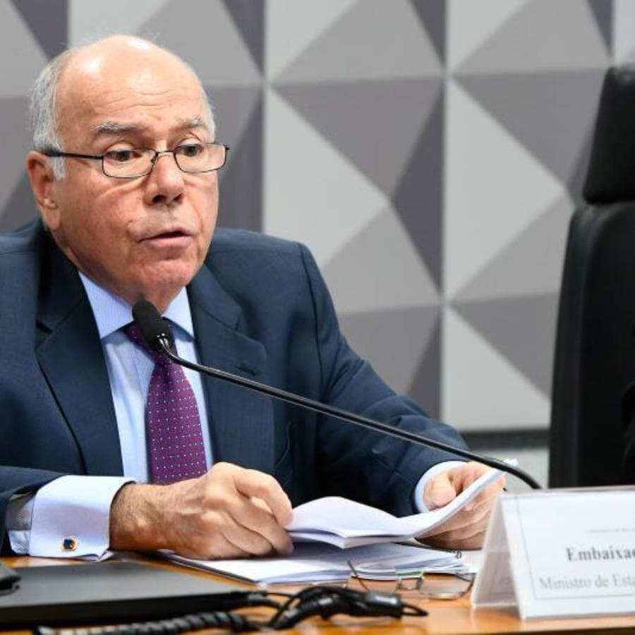 O ministro das Relações Exteriores, Mauro Vieira, em sessão da Comissão de Relações Exteriores do Senado. - Carlos Moura/Agência Senado