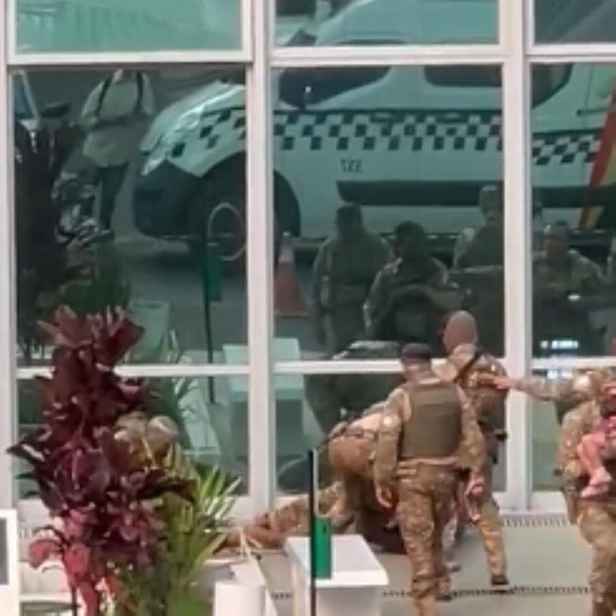 Polícia imobiliza autor de ameaça com bomba. - Reprodução/Redes Sociais