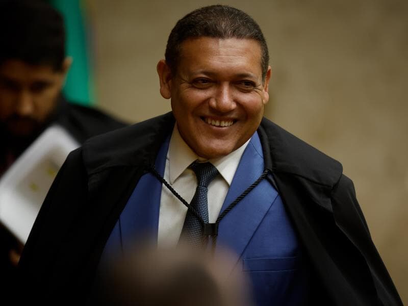 Voto de Nunes Marques reforça o entendimento de que a licença parental é um direito da criança e deve ser oferecida de forma igualitária e sem discriminação. - Pedro Ladeira/Folhapress
