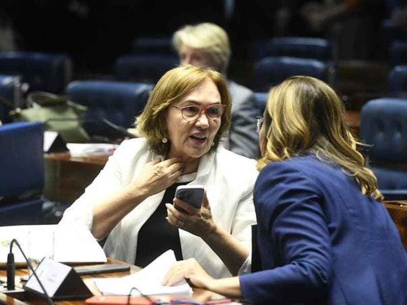 A procuradora da Mulher, Zenaide Maia, e a líder da bancada feminina no Senado, Leila Barros, lideram mobilização contra mudança na legislação eleitoral. - Jefferson Rudy/Agência Senado