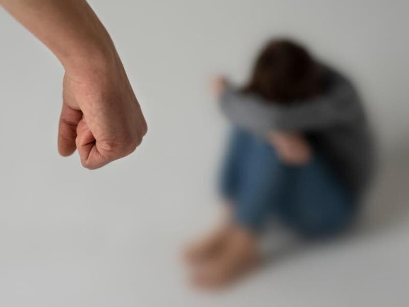 Campanha de combate à violência contra mulher em estádios vai à Câmara. - Freepik