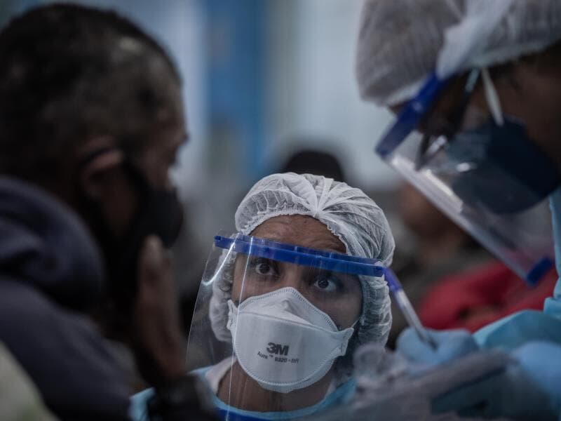 Piso de médicos e dentistas é definido por lei de 1961. - Eduardo Anizelli/Folhapress