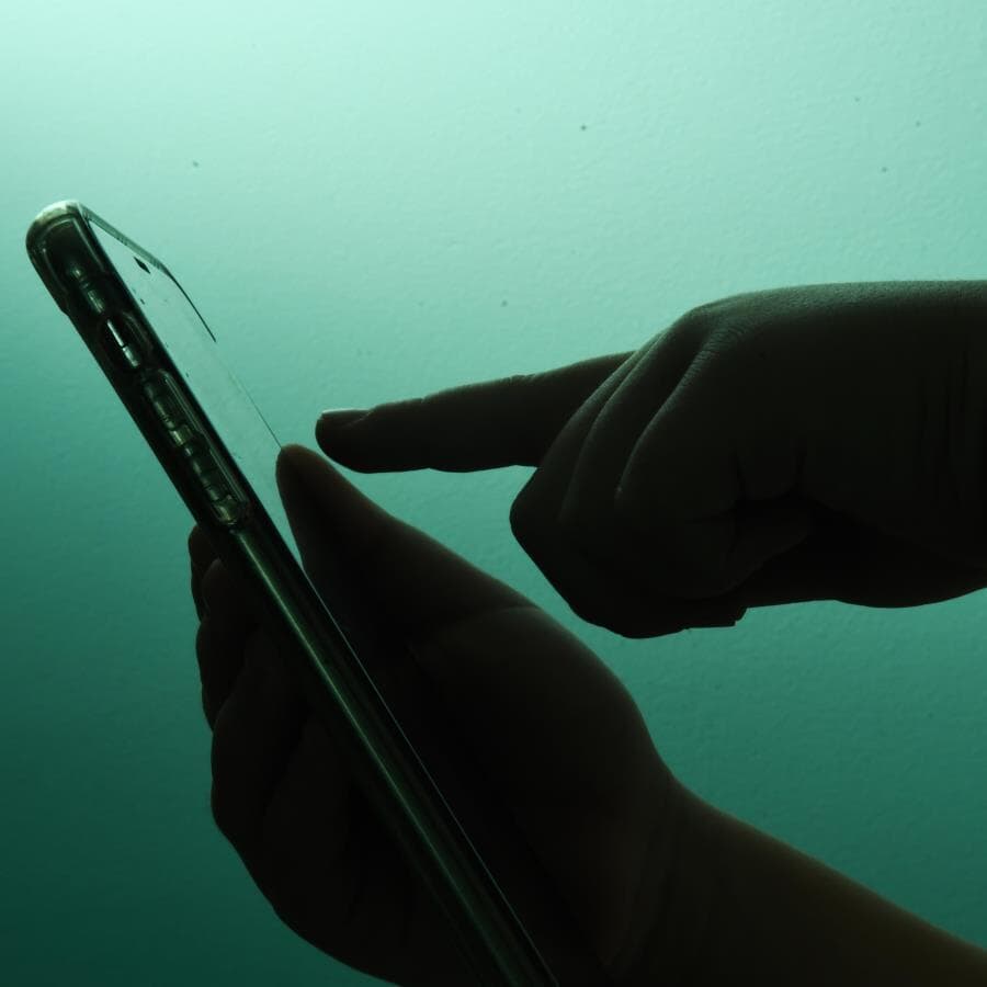 Julgamento deve definir a responsabilidade pela publicação de um conteúdo ilegal ou ofensivo na internet  - Karime Xavier/Folhapress