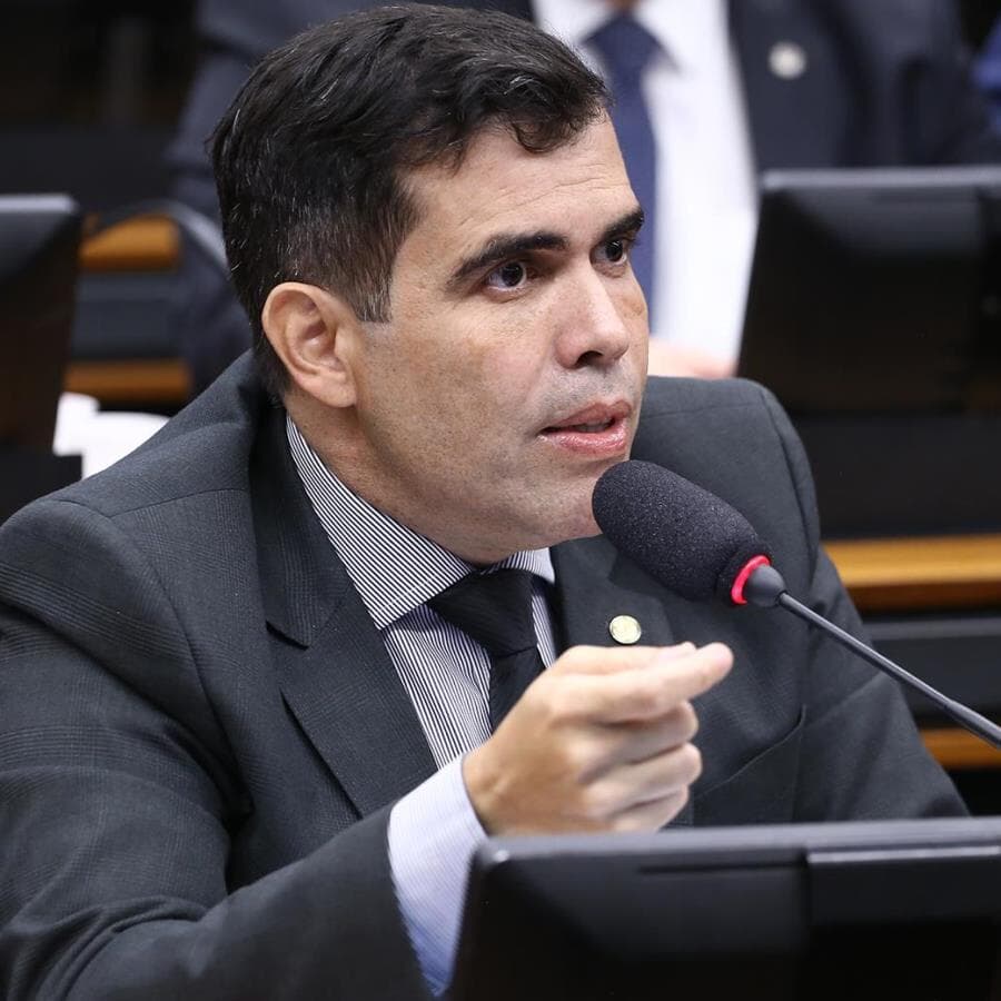 Ricardo Ayres recomendou a aprovação da proposta. - Vinicius Loures/Câmara dos Deputados