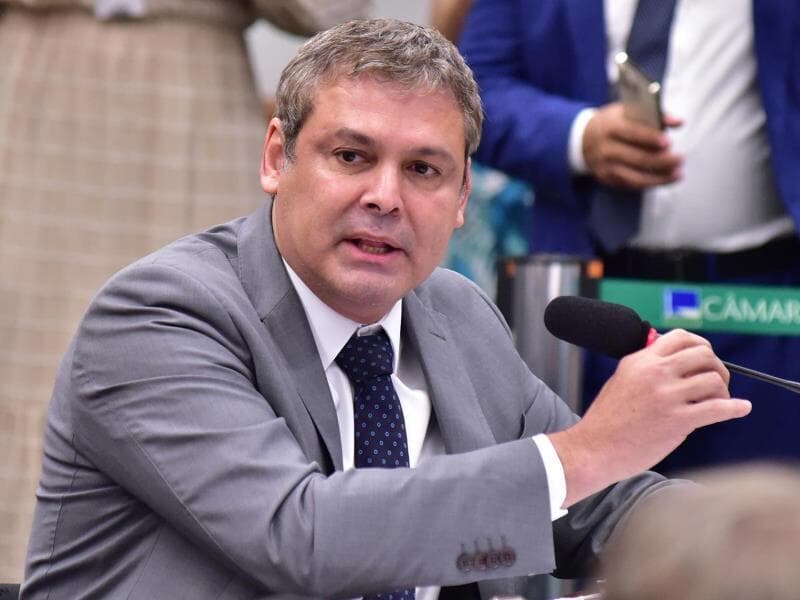 Lindbergh vê tentativa de obstrução da Justiça e pede cautelar contra o ex-presidente. - Zeca Ribeiro/Câmara dos Deputados