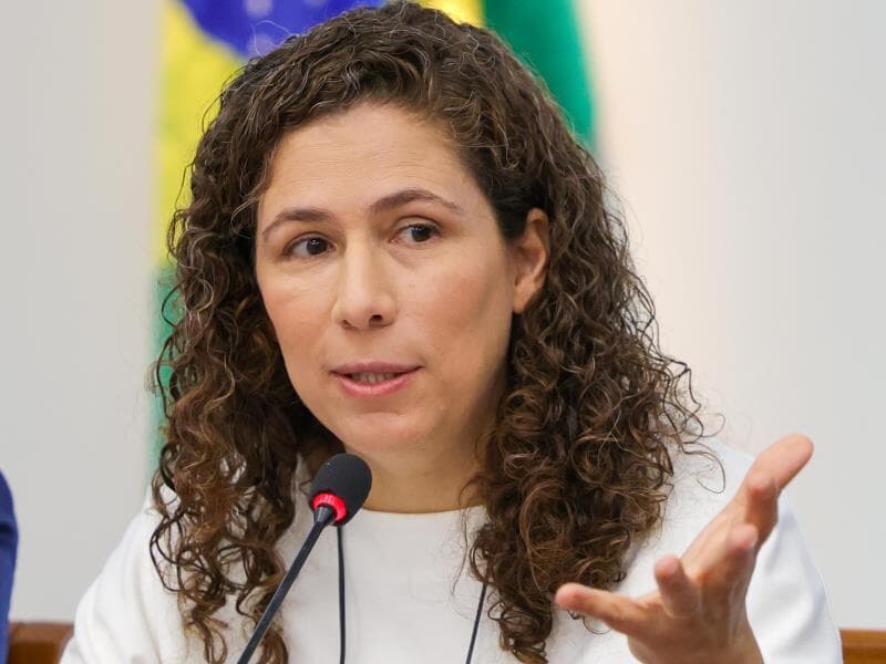 Esther Dweck rechaça desvinculação de benefícios e nega fim da estabilidade no serviço público. - Fabio Rodrigues-Pozzebom/ Agência Brasil