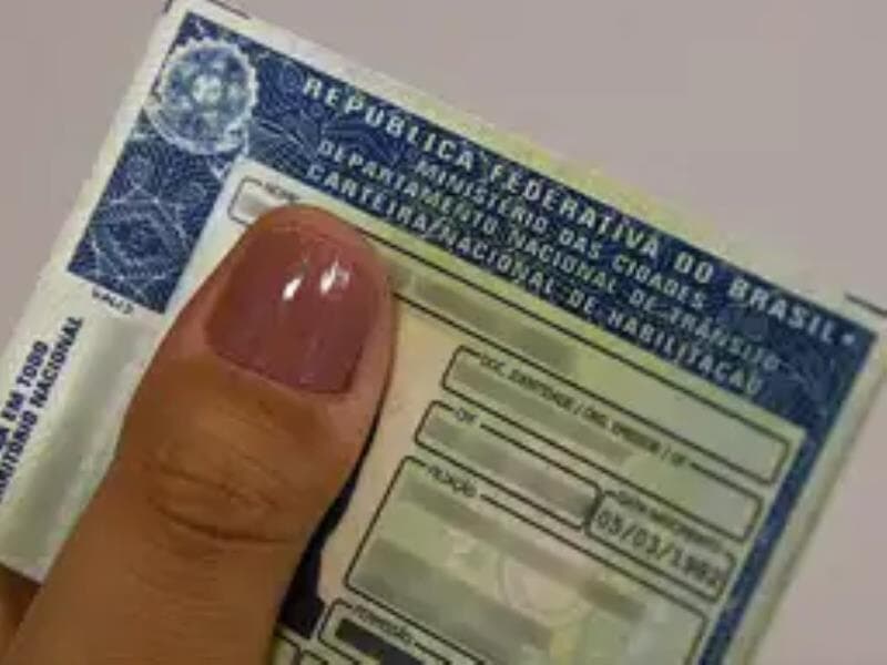 Carteira de habilitação - Marcello Casal Jr/Agência Brasil.