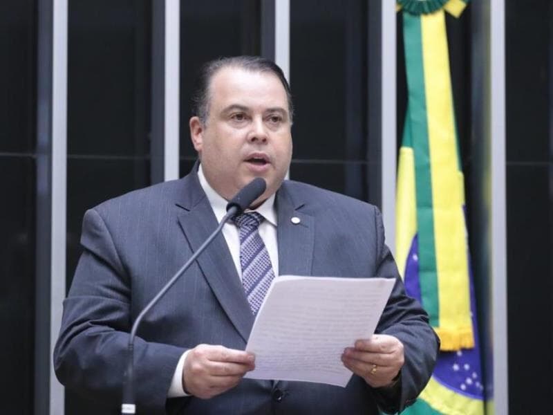 O deputado Julio Cesar Ribeiro (Republicanos-DF) é o relator da medida substitutiva ao projeto de lei. - Bruno Spada/Câmara dos Deputados