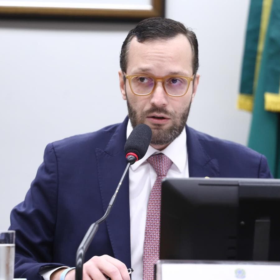Presidente da Comissão de Relações Exteriores, Barros é acusado por Lindbergh de colaborar com ofensiva contra o STF. - Vinicius Loures/Câmara dos Deputados