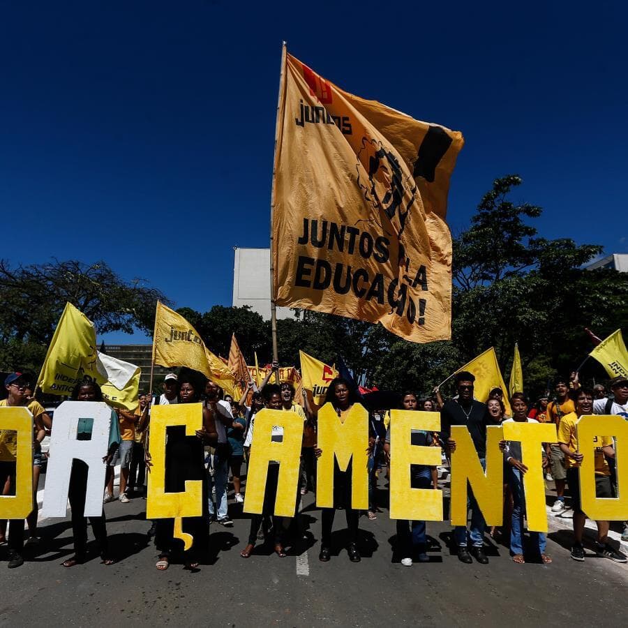 Manifestação de servidores federais em 2024 por reajuste salarial. - Gabriela Biló /Folhapress