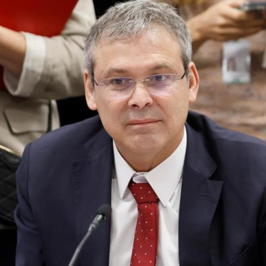 Lindbergh Farias entrou com representação na PGR contra Carla Zambelli. - Marina Ramos/Agência Câmara