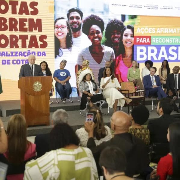 Nova lei de cotas estende o direito a quilombolas. - Marcelo Camargo/Agência Brasil