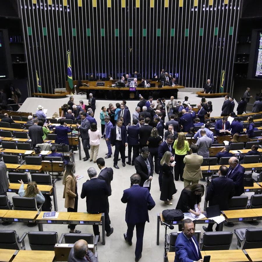 Proposta prevê punições a prefeitos, governadores e secretários por atraso na aplicação de verbas. - Kayo Magalhães/Câmara dos Deputados