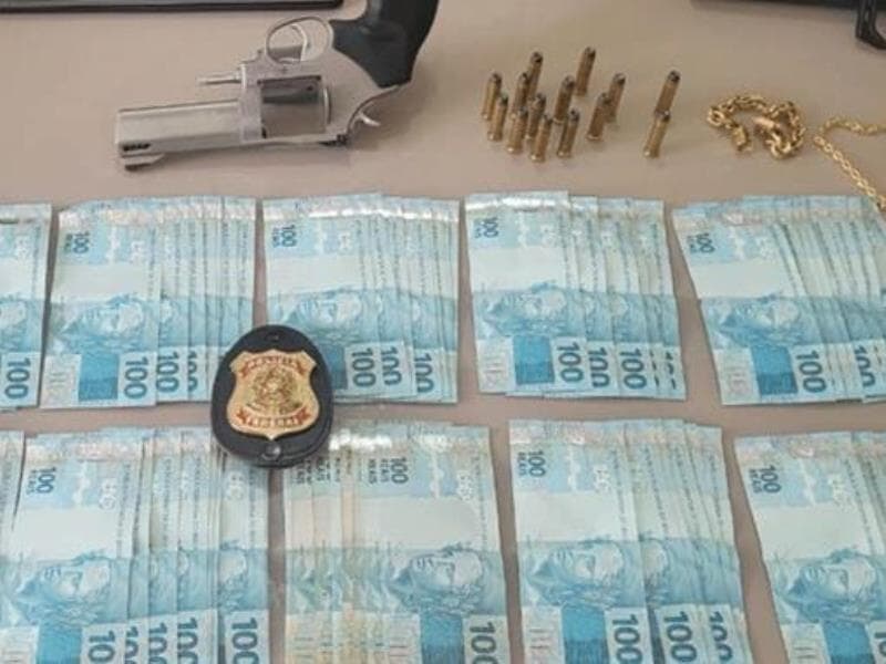 Criminosos usavam empresas fictícias para criar vínculos empregatícios falsos. - Divulgação/Polícia Federal