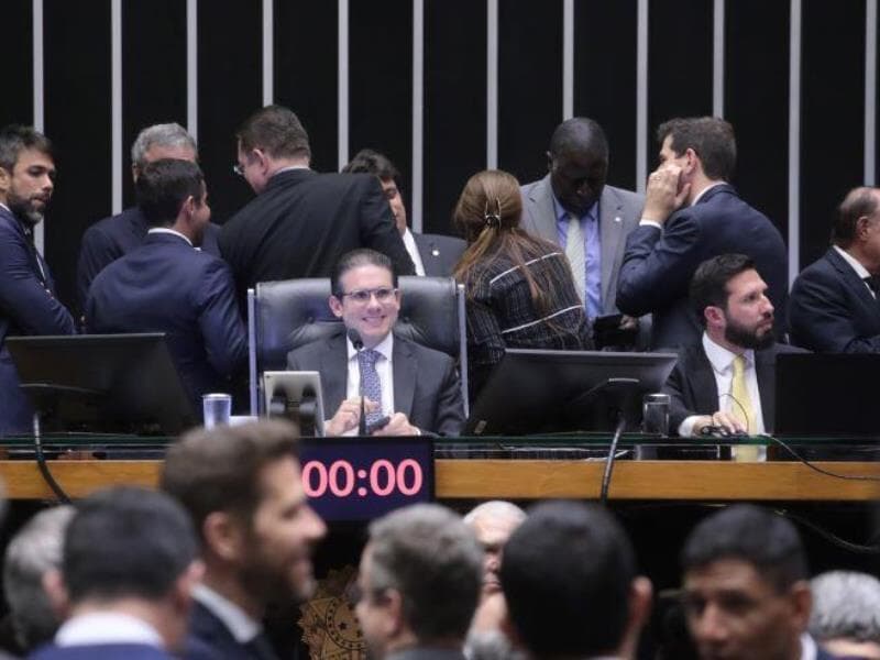 Sessão de votações no plenário da Câmara. Na Mesa Diretora, o presidente da Casa, Hugo Motta (Republicanos-PB). - Bruno Spada/Câmara dos Deputados