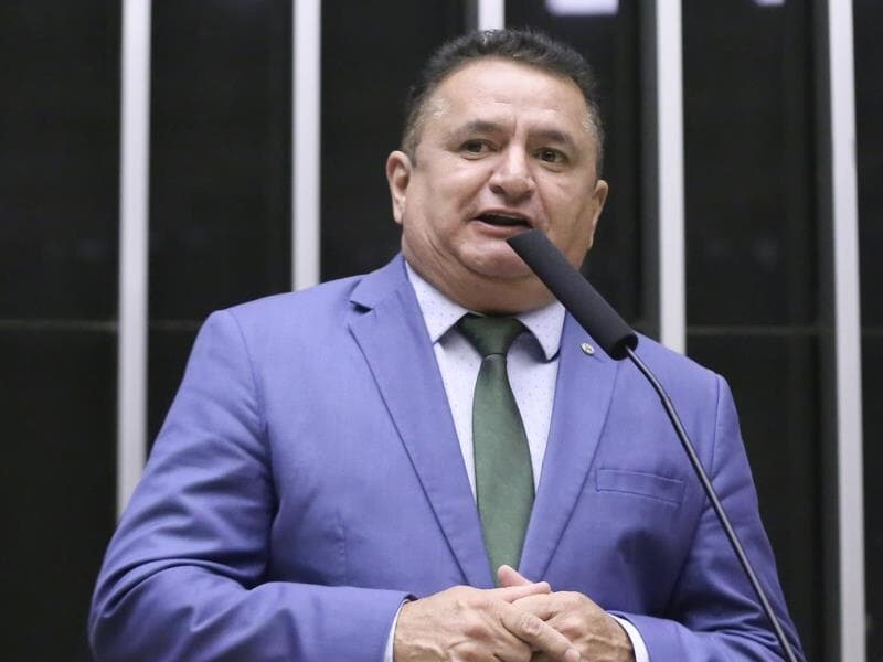Veras: um dos objetivos centrais da educação é preparar o educando para o exercício da cidadania. - Kayo Magalhães/Câmara dos Deputados