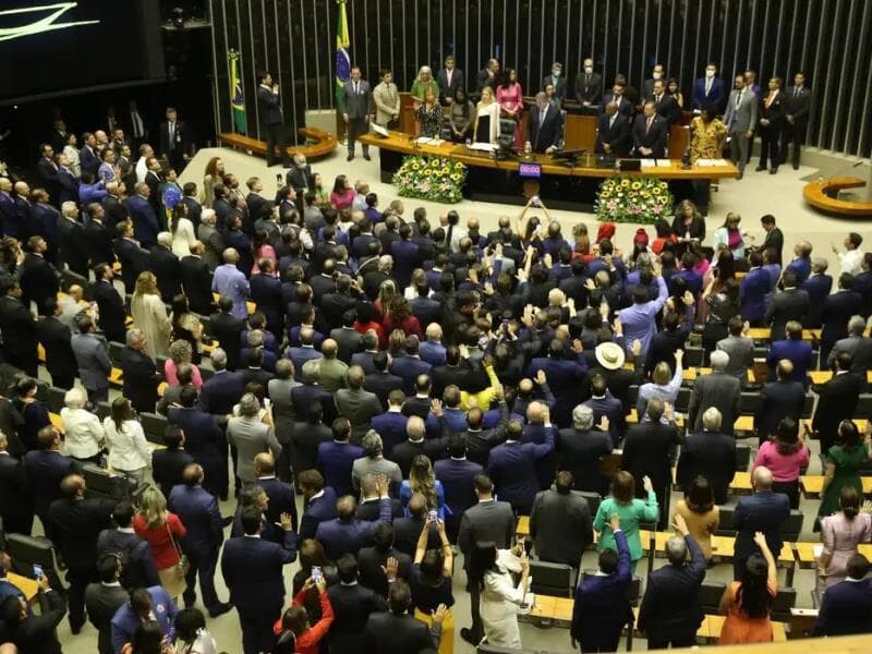 Medida prevê aumento nas bancadas de estados com crescimento populacional. - Valter Campanato/Agência Brasil