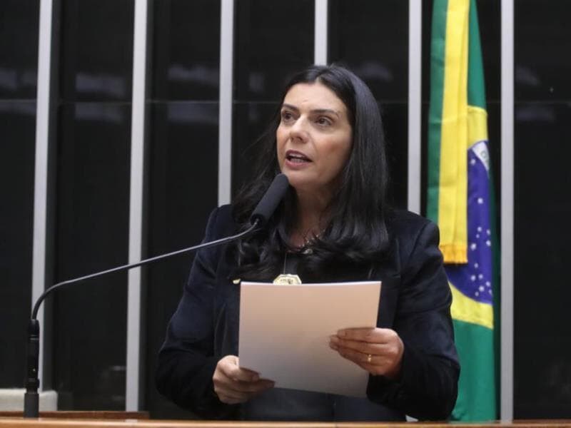 A deputada Delegada Ione (Avante-MG) é a relatora do substitutivo. - Bruno Spada/Câmara dos Deputados
