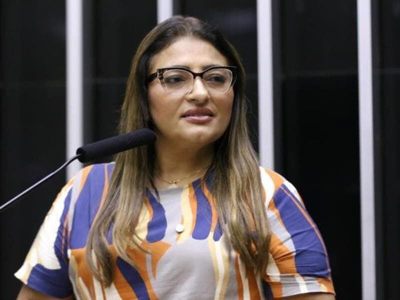 Deputada Ely Santos, autora da proposta. - Kayo Magalhães/Câmara dos Deputados