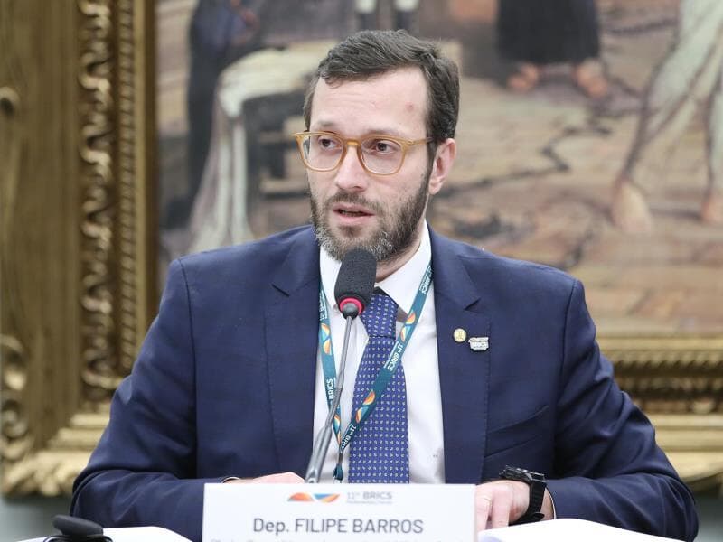 Filipe Barros alega quebra de neutralidade pelo Ministério das Relações Exteriores. - Kayo Magalhães / Câmara dos Deputados