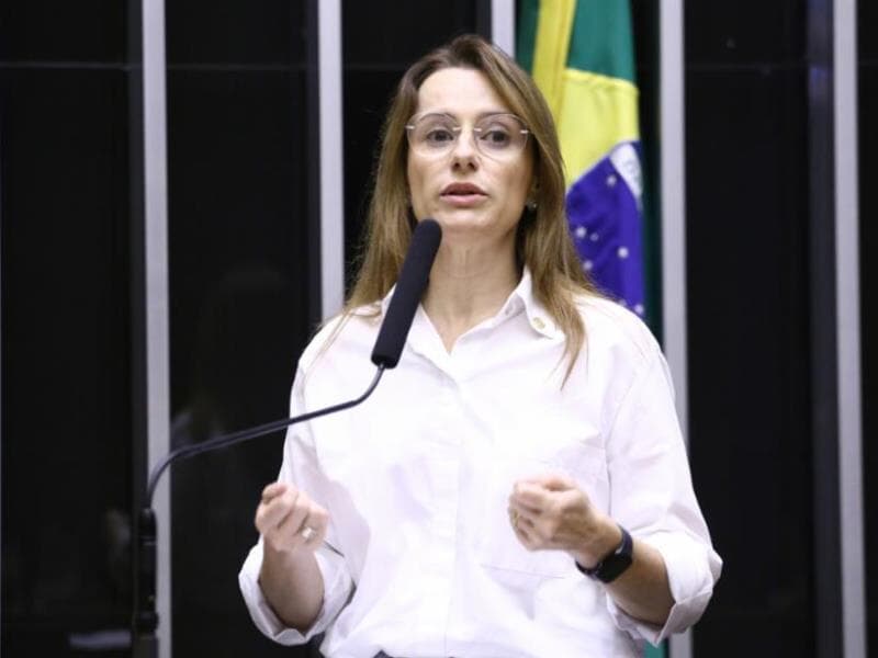 A deputada Katia Dias (Republicanos-MG) é a relatora do projeto de lei. - Vinicius Loures/Câmara dos Deputados