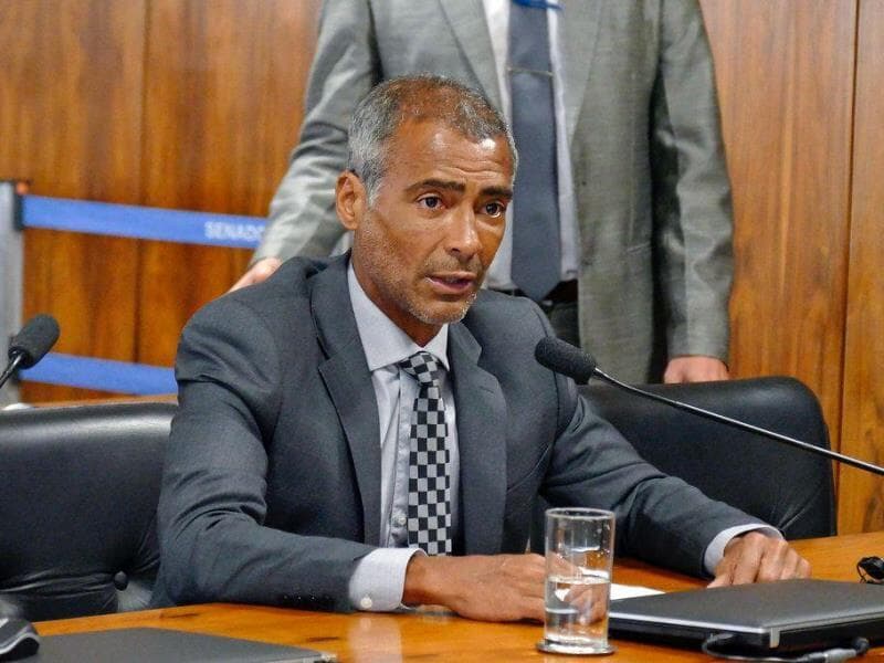 Senador também pediu apoio do Itamaraty no caso de brasileira morta na Indonésia. - Geraldo Magela/Agência Senado