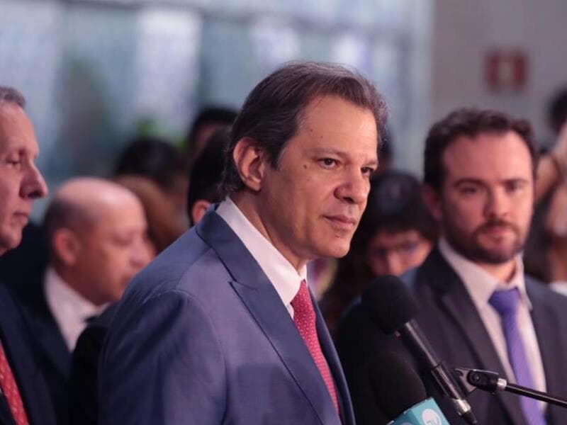 Brasil não tem condições de arcar com R$ 800 bilhões em incentivos fiscais, diz Haddad. - Zeca Ribeiro/Agência Câmara