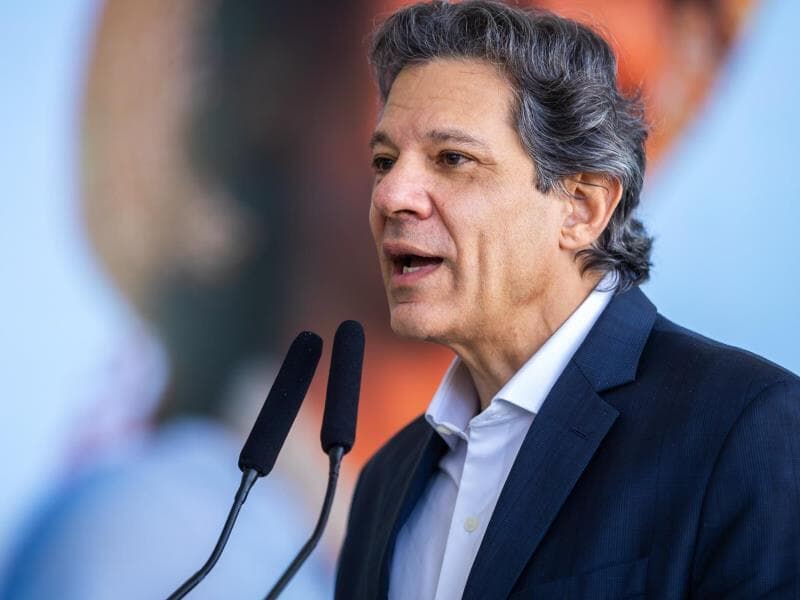 Fernando Haddad durante pronunciamento. - Diogo Zacarias/MF
