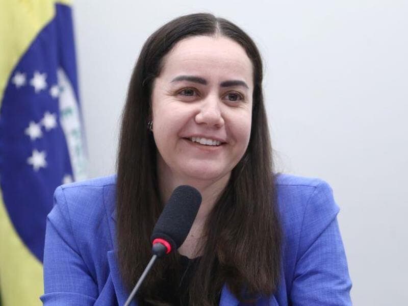 A deputada Franciane Bayer (Republicianos-RS) relatou o texto. - Vinicius Loures/Câmara dos Deputados