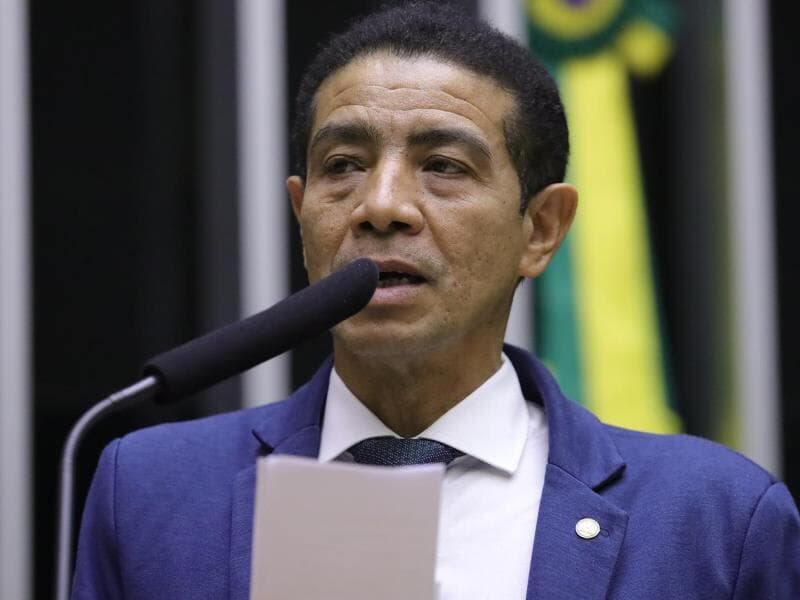 Pastor Gil: garantia dos direitos dessa população exige atuação intersetorial do Estado. - Mário Agra/Câmara dos Deputados