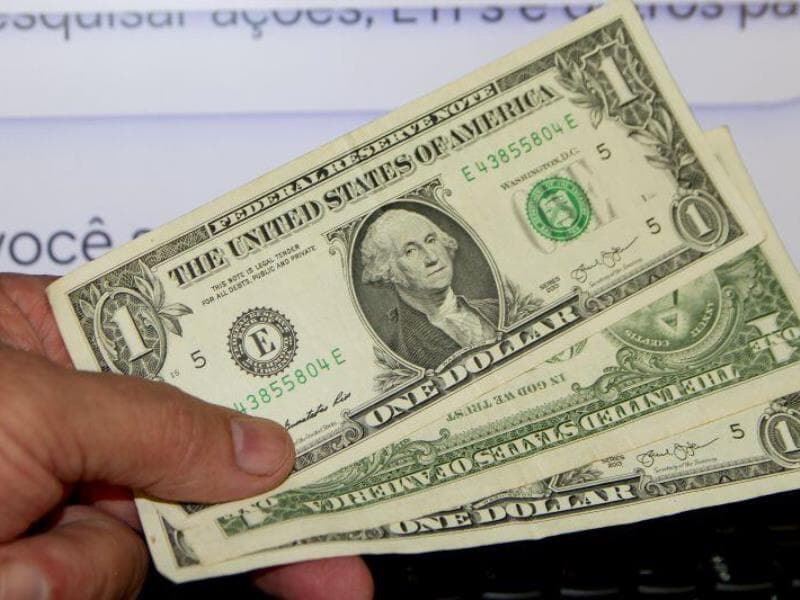 Mercado diminuiu projeção para o dólar depois do anúncio de Donald Trump. - Adriana Toffetti/Ato Press/Folhapress