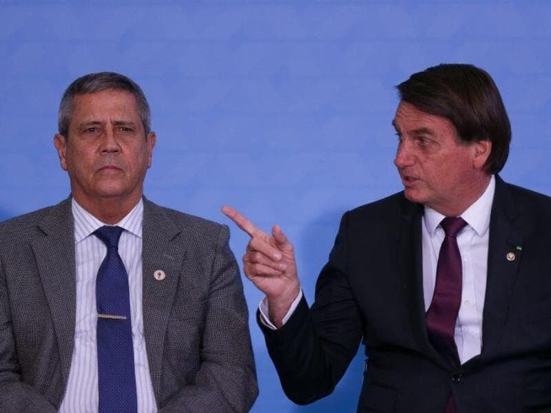 Bolsonaro com o general Braga Netto, também citado pela PGR. - Pedro Ladeira/Folhapress