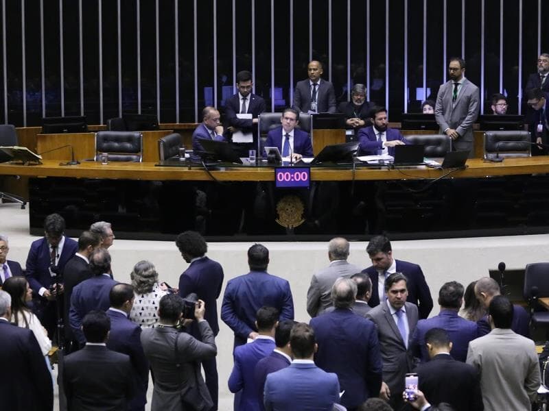 Projeto que flexibiliza licenciamento ambiental avança. - Kayo Magalhães / Câmara dos Deputados