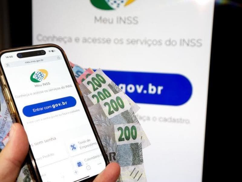 Pagamentos começam no dia 16, de acordo com o governo. - Luis Lima Jr./Fotoarena/Folhapress
