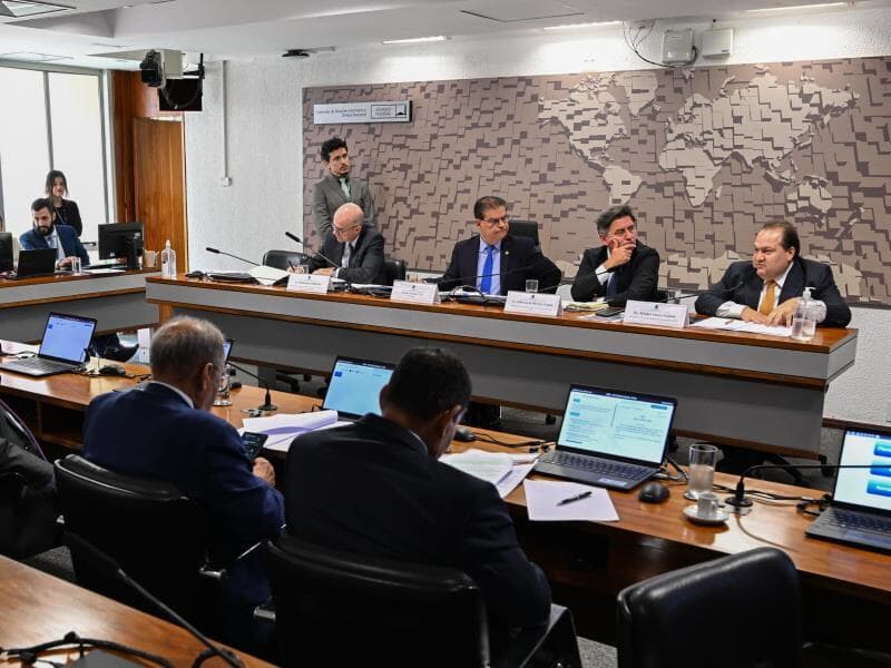 Time de parlamentares planeja viajar a Washington para negociar diretamente com o parlamento americano. - Edilson Rodrigues/Agência Senado