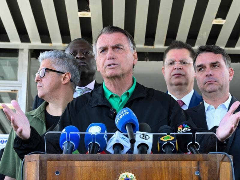 No Senado, Bolsonaro defendeu esforço do governador para reverter o pacote tarifário americano. - Edilson Rodrigues/Agência Senado