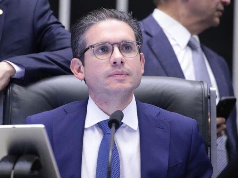 O presidente da Câmara, Hugo Motta (Republicanos-PB), assinou o ato de criação do programa. - Bruno Spada/Câmara dos Deputados