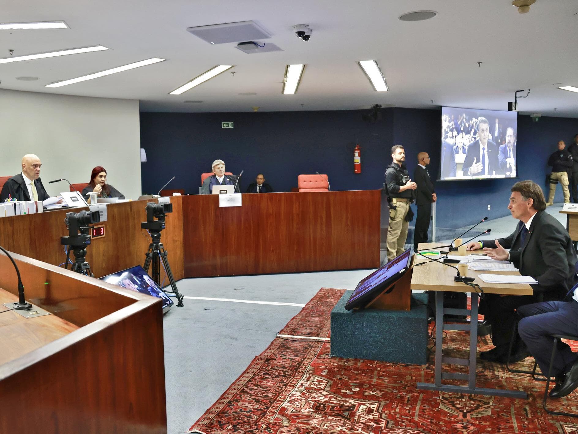 STF agenda sessão virtual extraordinária para julgar ação contra Bolsonaro. - Fellipe Sampaio/STF